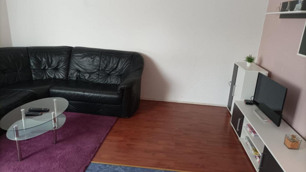 Guest House Antonela สโมลยานัซ ภายนอก รูปภาพ